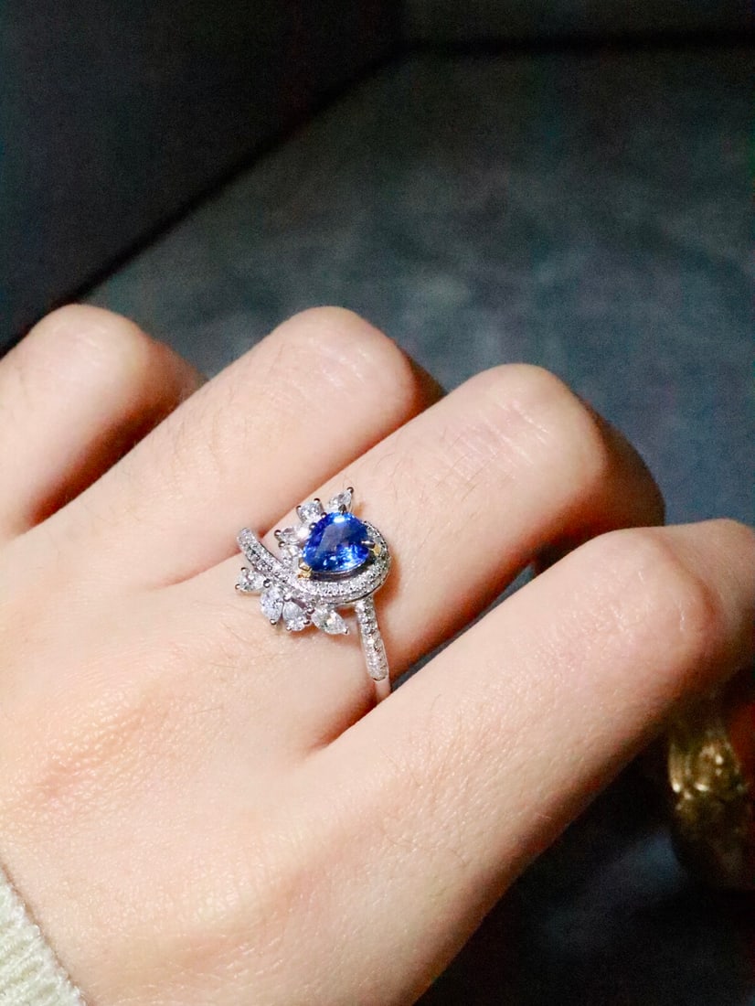 18K Gold Sapphire Ring - 5