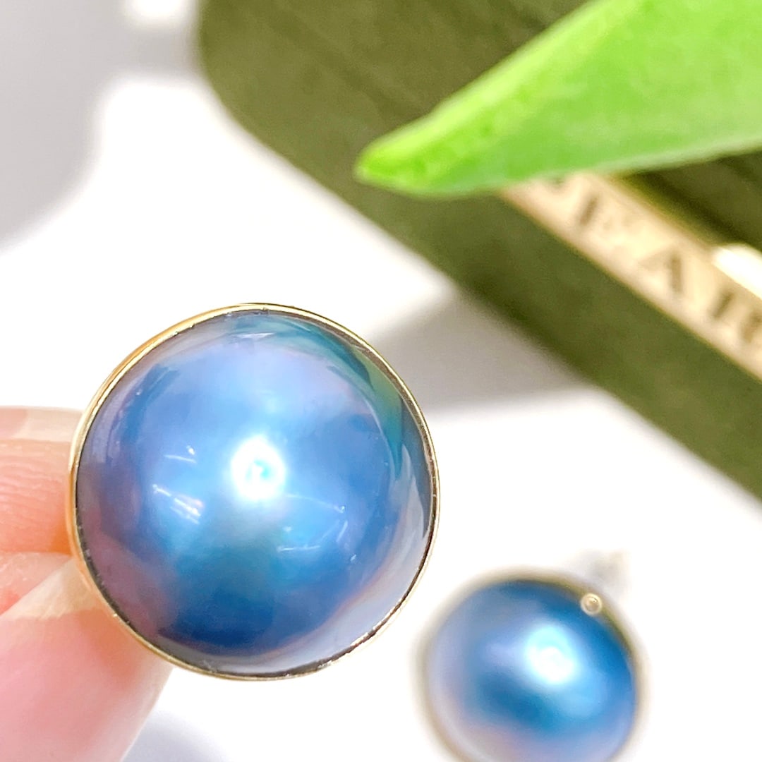 18K Gold Mabe Pearl Earrings - 5