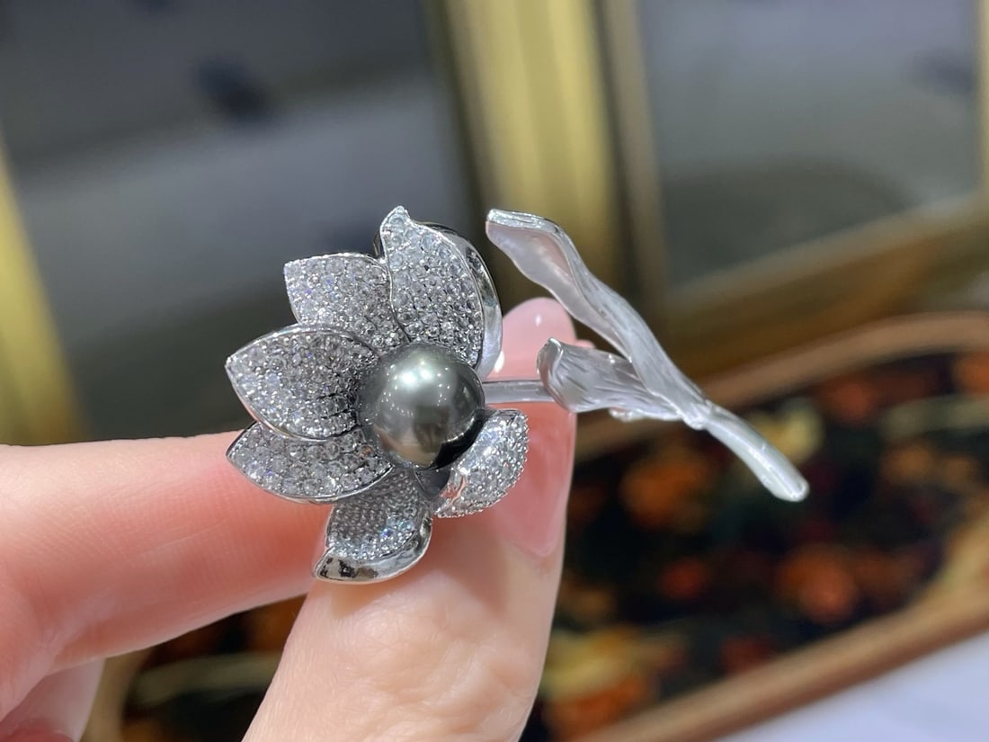 Tahitian Pearl Brooch - 4