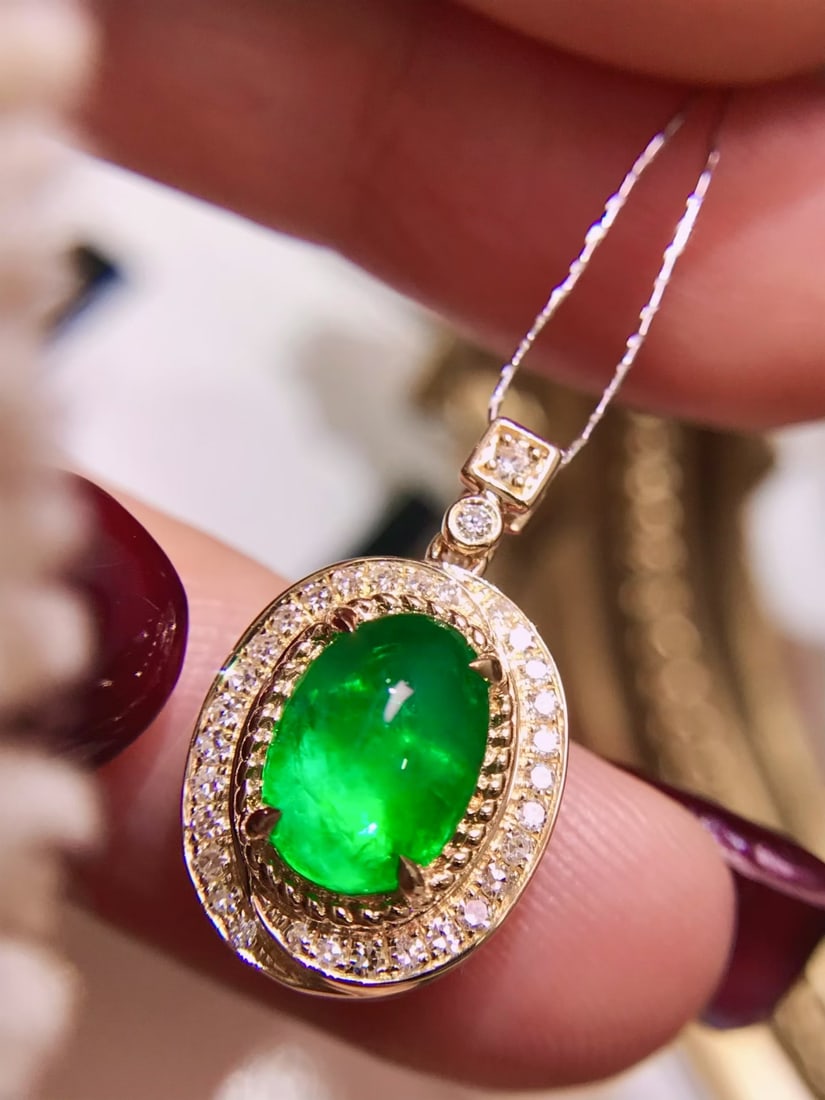 18K Gold Emerald Pendant - 3