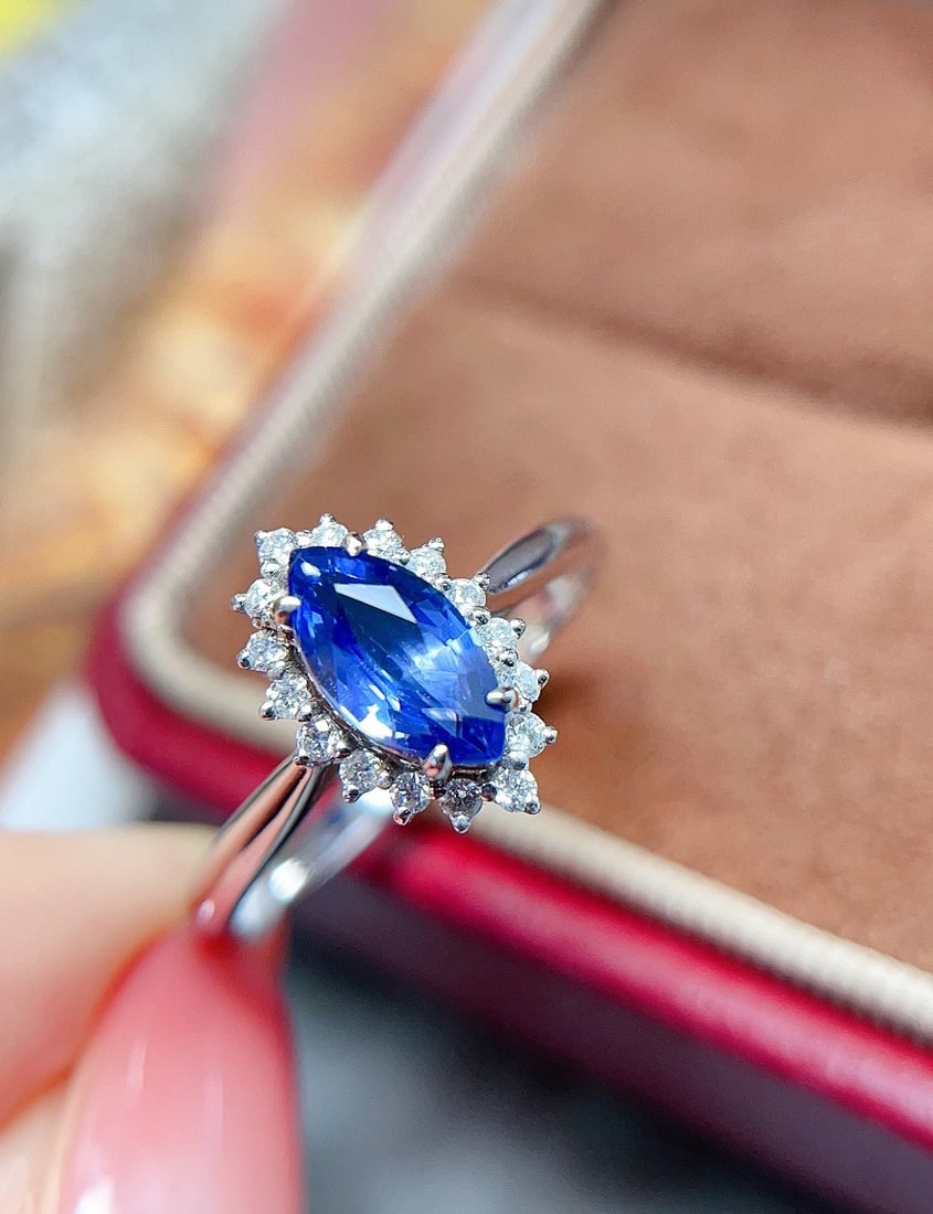 18K Gold Sapphire Ring - 3