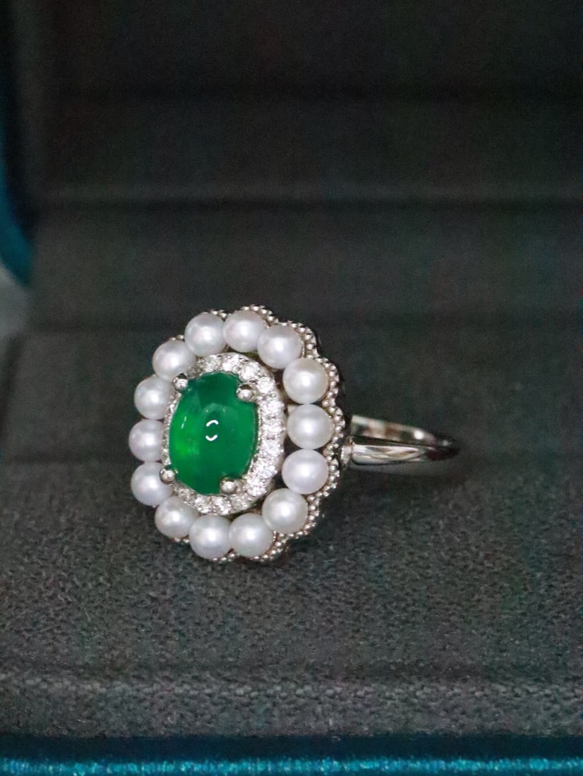 18K Gold Emerald Ring - 2
