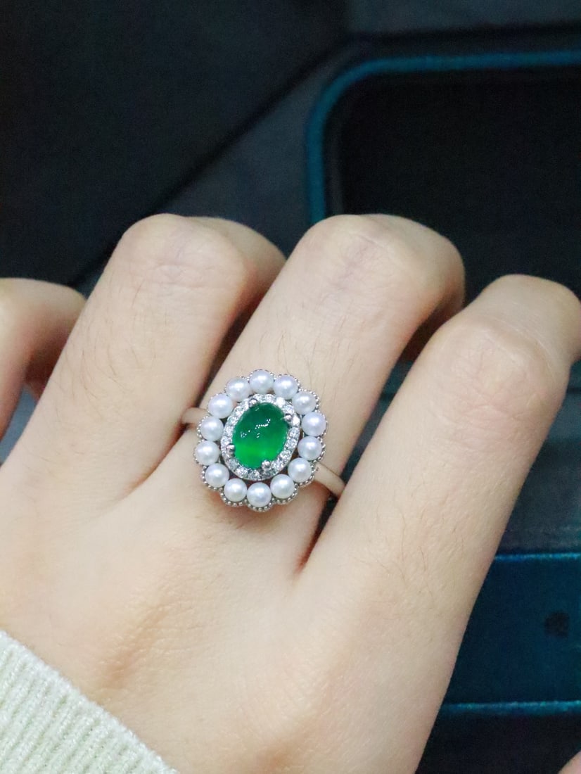 18K Gold Emerald Ring - 5