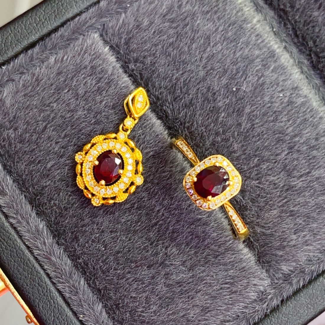 18K Gold Ruby Set - 3
