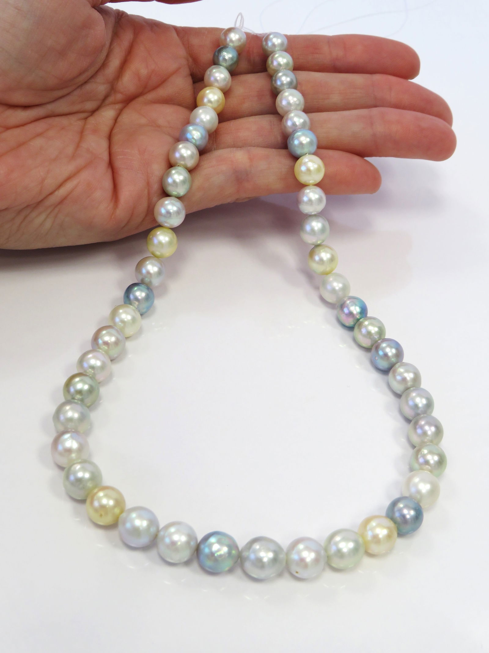 8-9mm Round/Near-Round Multi-Color Blue/White/Golden Akoya Pearl Necklace Strand - 3