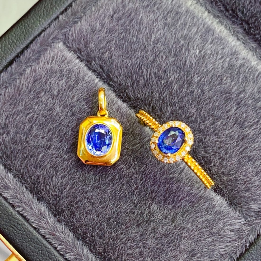 18K Gold Sapphire Set - 3