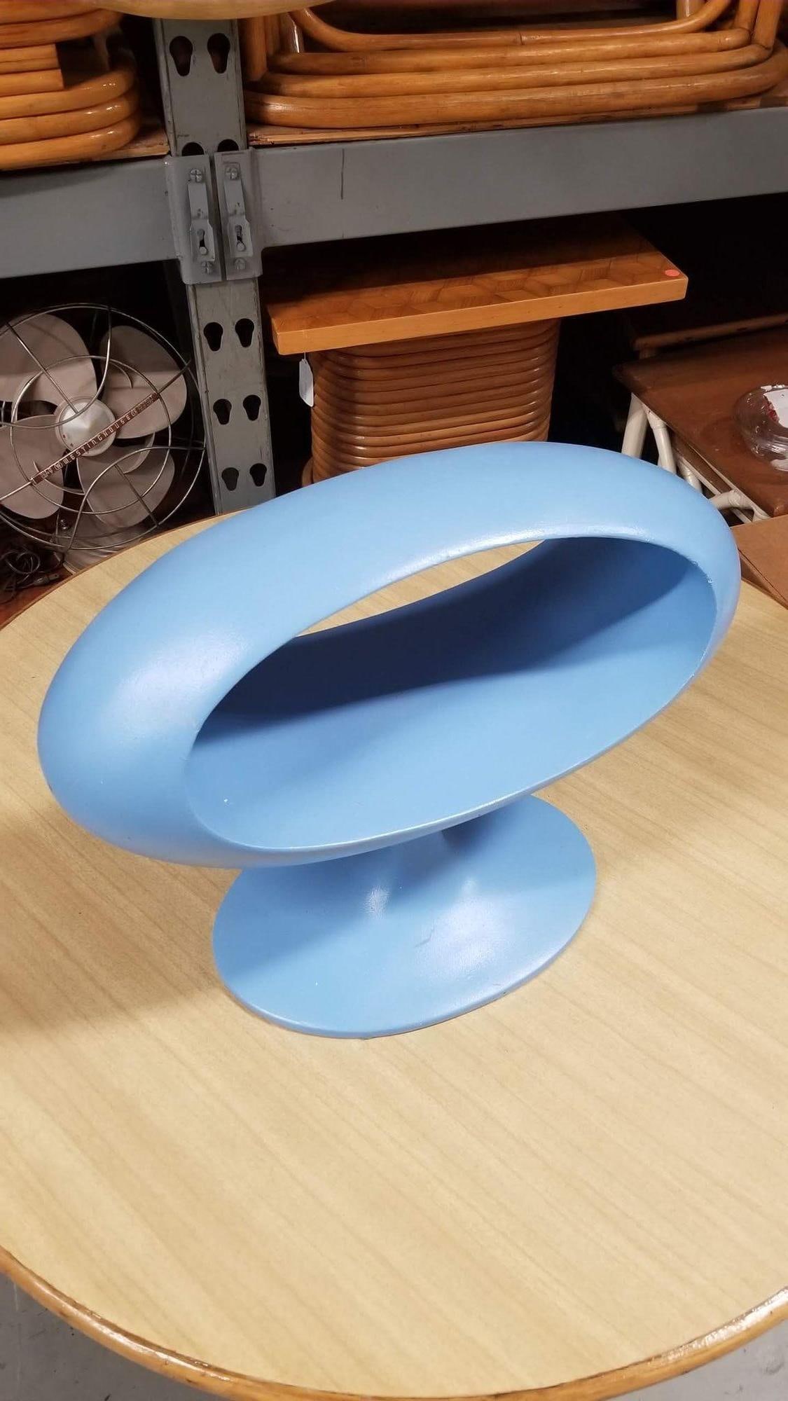 Y2K Space Age Mod Side Pedestal Table by William Emmerson - 9