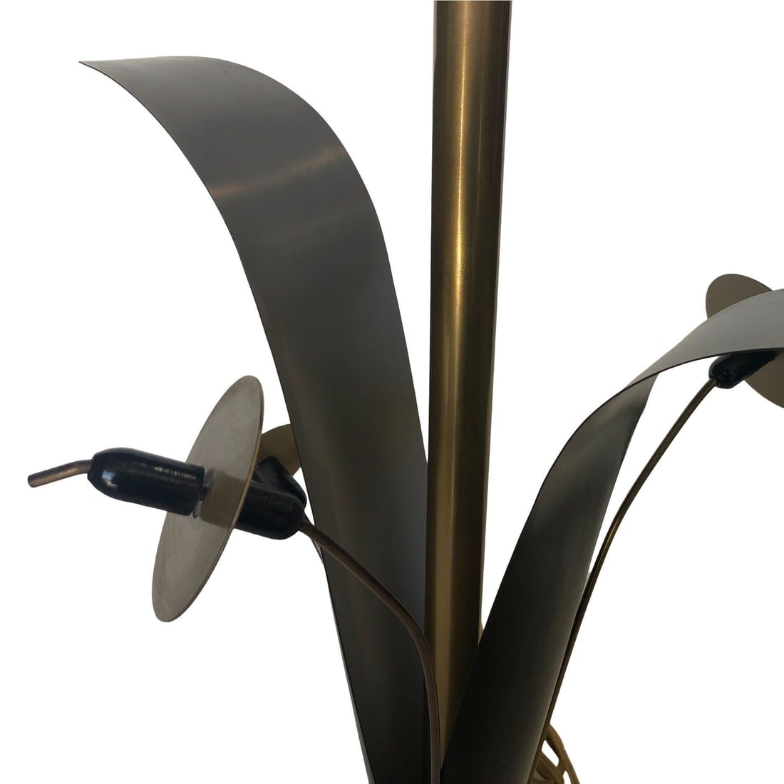 Pair of Mid-century Brass and Black Metal Willow Table Lamps - 4