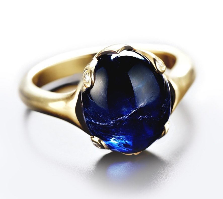 Eighteen Karat Yellow Gold Three Carats Sapphire Ring with Diamonds - 6