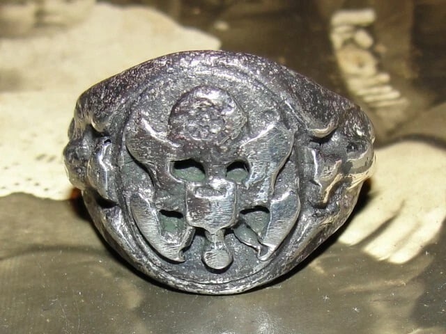 Antiqued Sterling Silver World War II 2 United States Oval Army Ring - 2