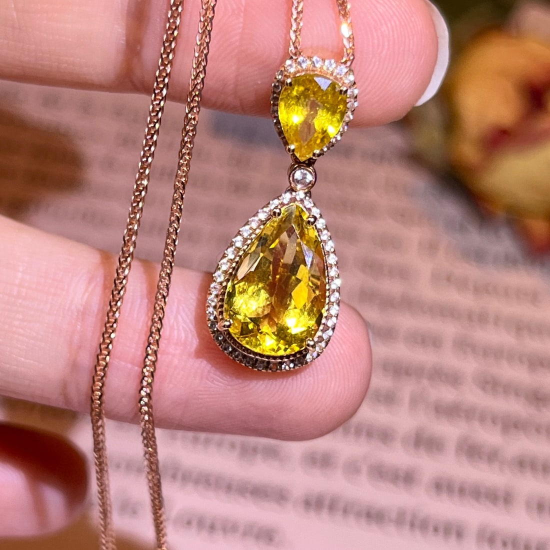 14K GOLD 4.22 CTW NATURAL BERYL & SAPPHIRE PENDANT - 5