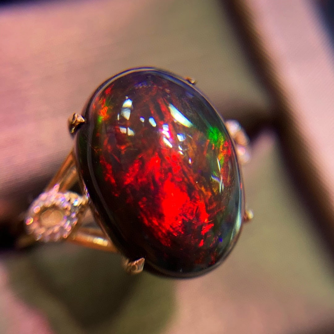 14K GOLD 5.5 CT NATURAL OPAL & DIAMOND RING - 2