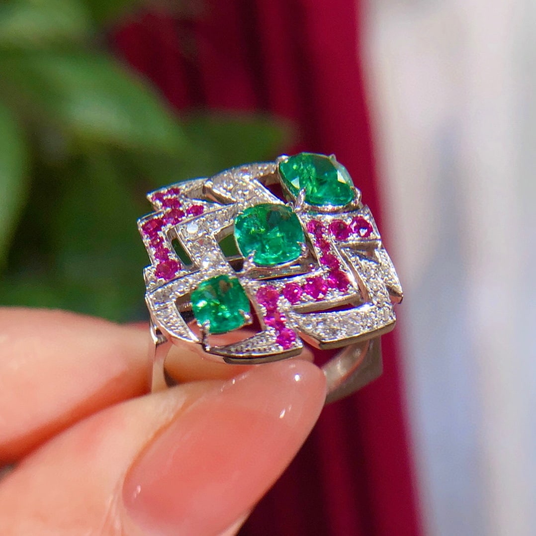 14K GOLD 1.95 CTW NATURAL EMERALD & DIAMOND RING - 6