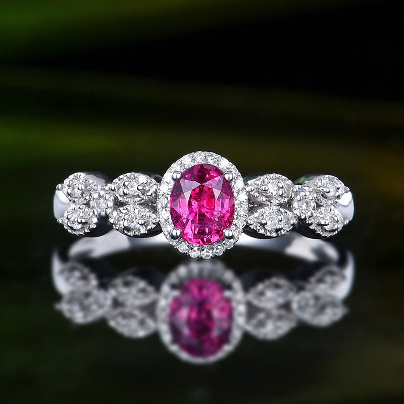 14K GOLD 0.65 CTW NATURAL PADPARADSCHA SAPPHIRE & DIAMOND RING: Title:14K GOLD 0.65 CTW NATURAL PADPARADSCHA SAPPHIRE & DIAMOND RING Description:Ref:230528605Gold Content:14K GoldRing Size:7.25USMain Gemstone:Padparadscha SapphireNumber of stones:1Shape:OvalCarat