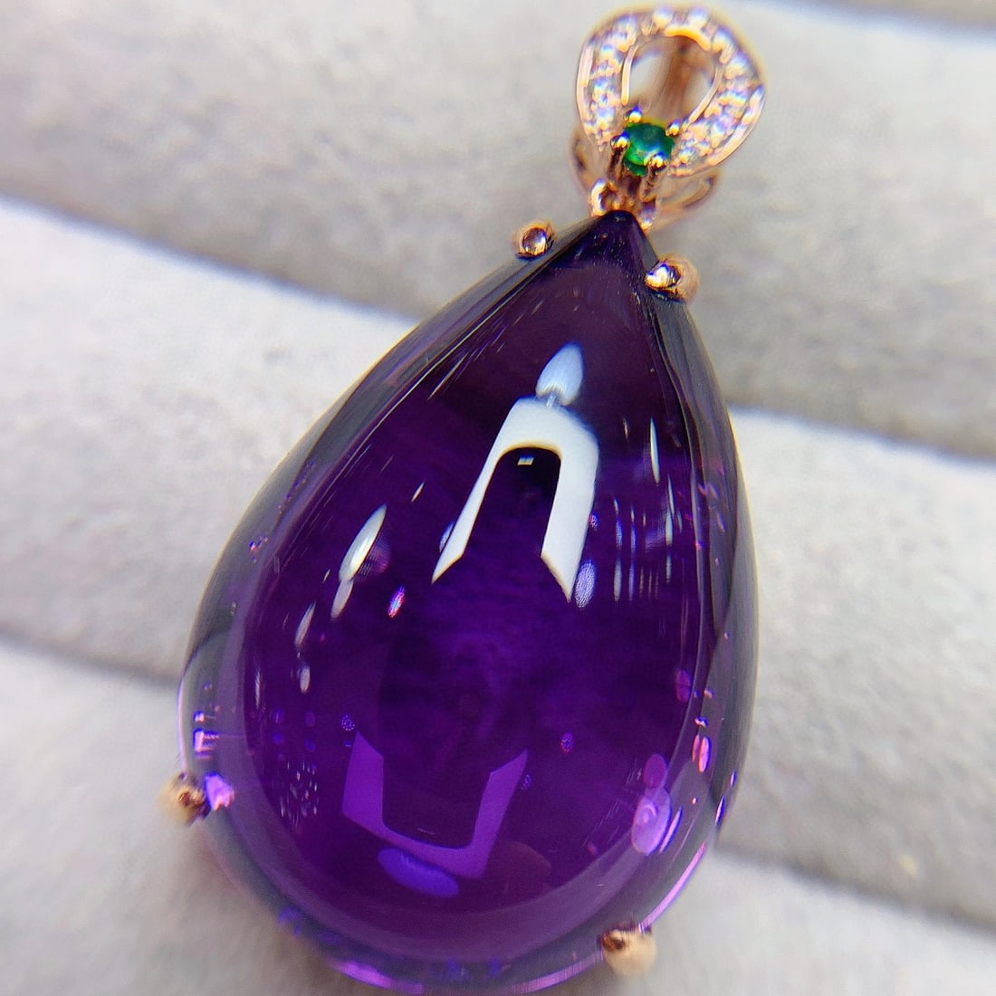 14K GOLD 26.2 CT NATURAL AMETHYST & TSAVORITE & DIAMOND PENDANT - 3