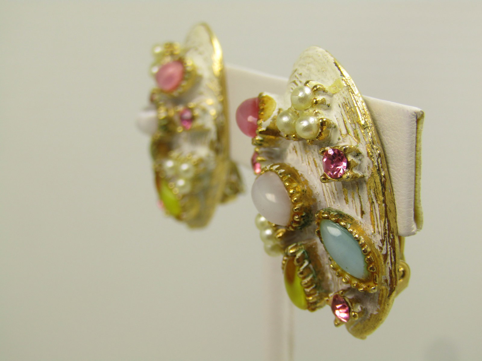 Vintage Har Signed Enameled Raised Rhinestone, Bracelet, Clip Earrings Set, signed HAR, 1950's, RARE - 6