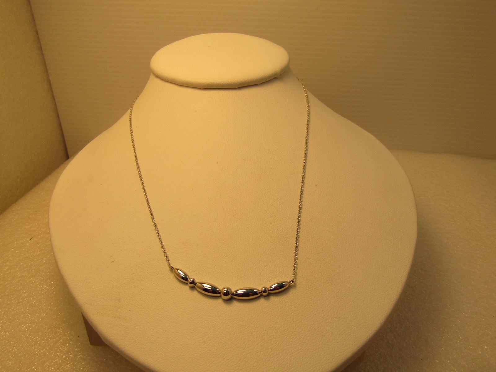 Sterling Silver Curved Bar Necklace, Gabriel & Co., 1990's or After, 17.5": Title:Sterling Silver Curved Bar Necklace, Gabriel & Co., 1990's or After, 17.5"Description:Sterling Silver Curved Necklace, Gabriel & Co., 1990's or After, 17.5". This has a curved drop at front