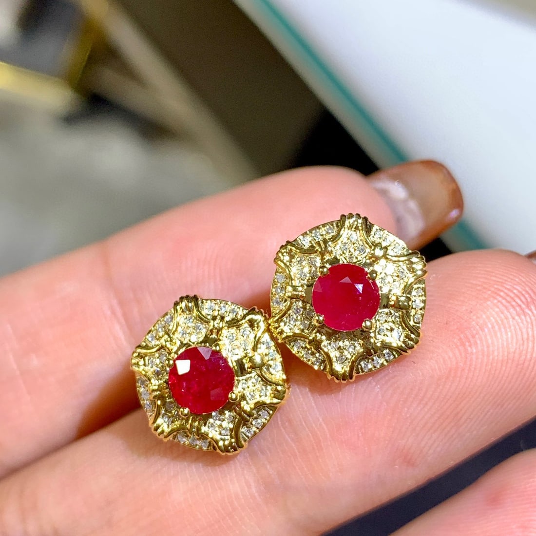 14K GOLD 1.10 CTW NATURAL RUBY & DIAMOND EARRINGS - 7