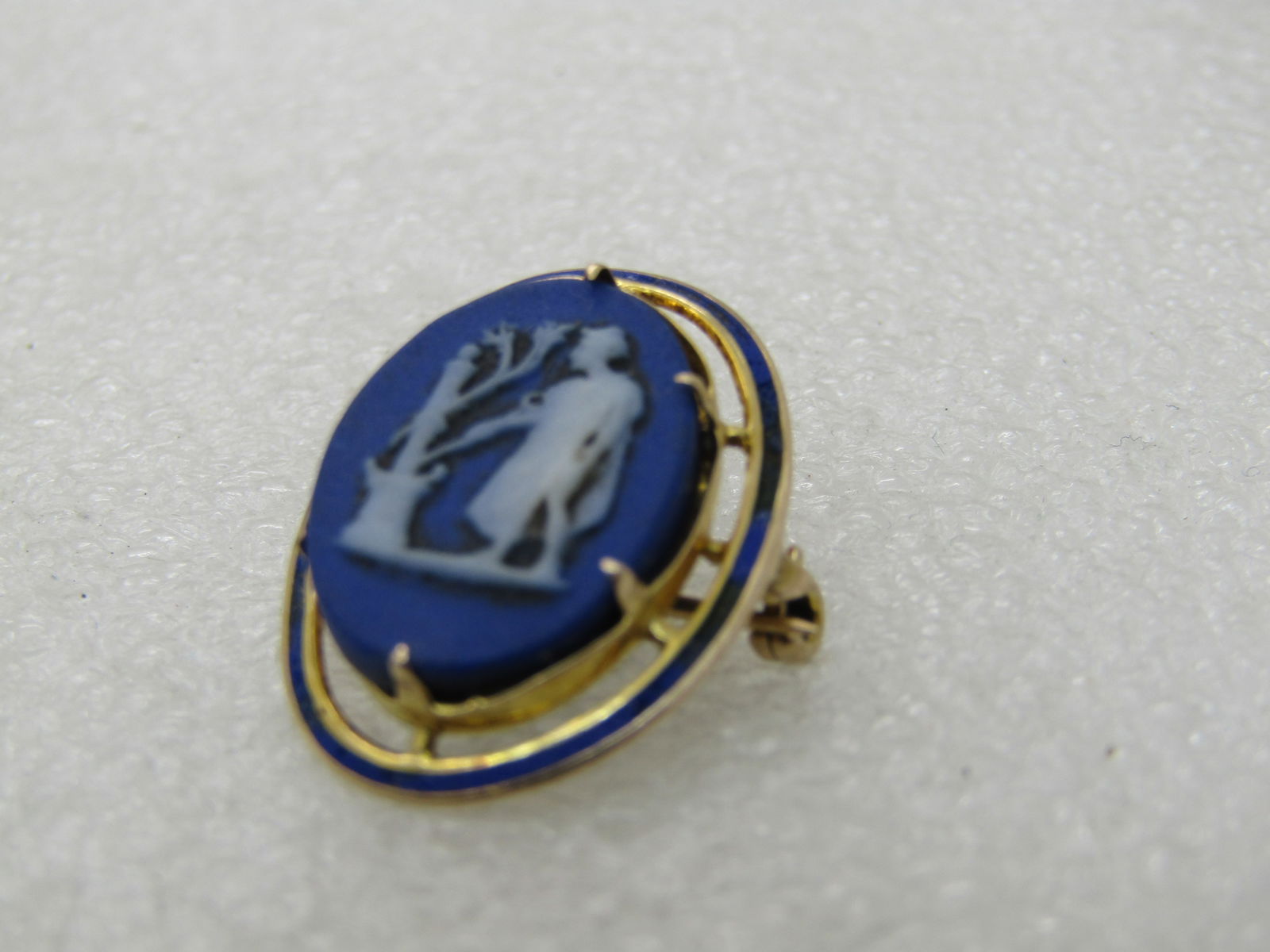 Vintage 10kt Wedgwood Cameo Enameled Brooch Pendant - 2