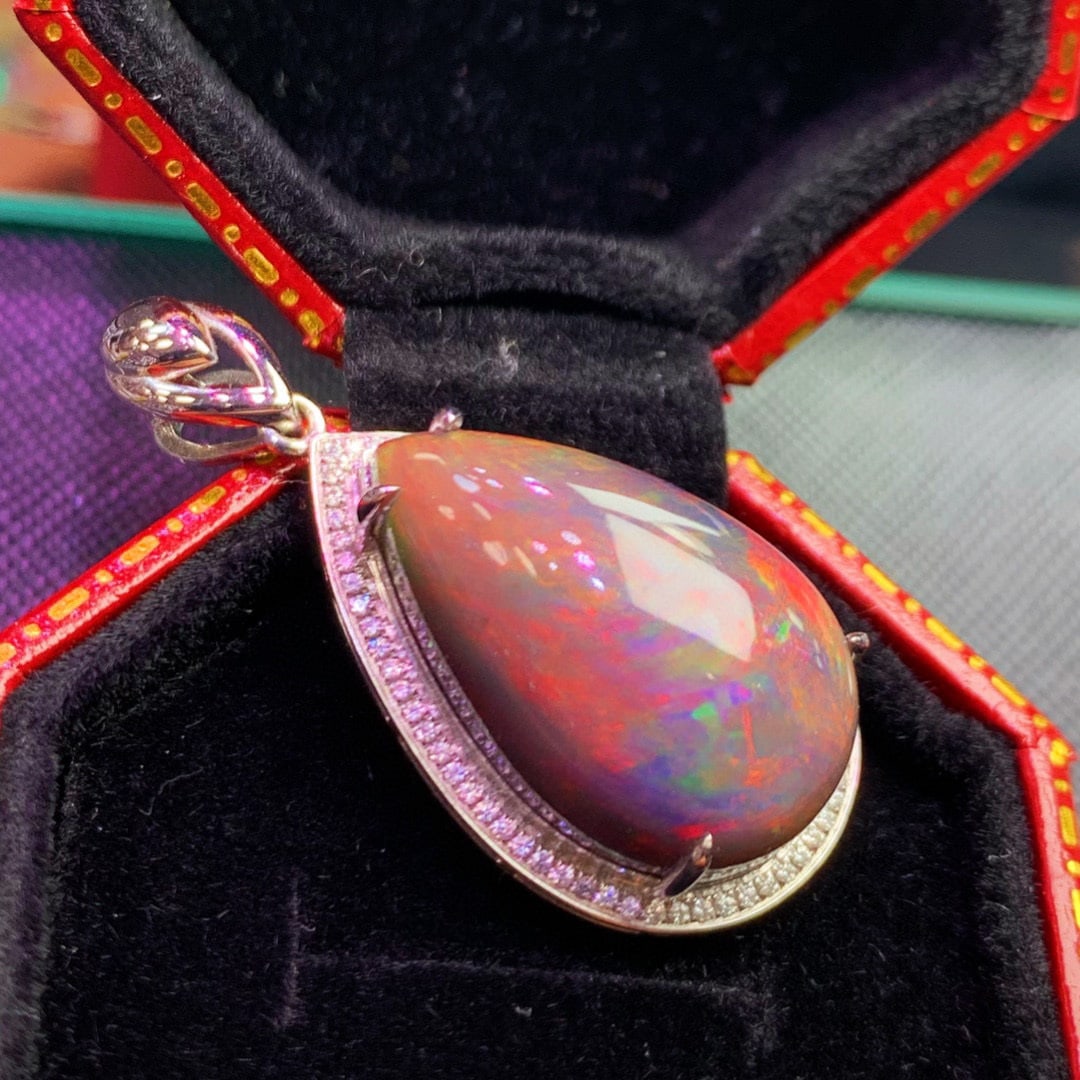 14K GOLD 13 CT NATURAL OPAL & DIAMOND PENDANT - 2