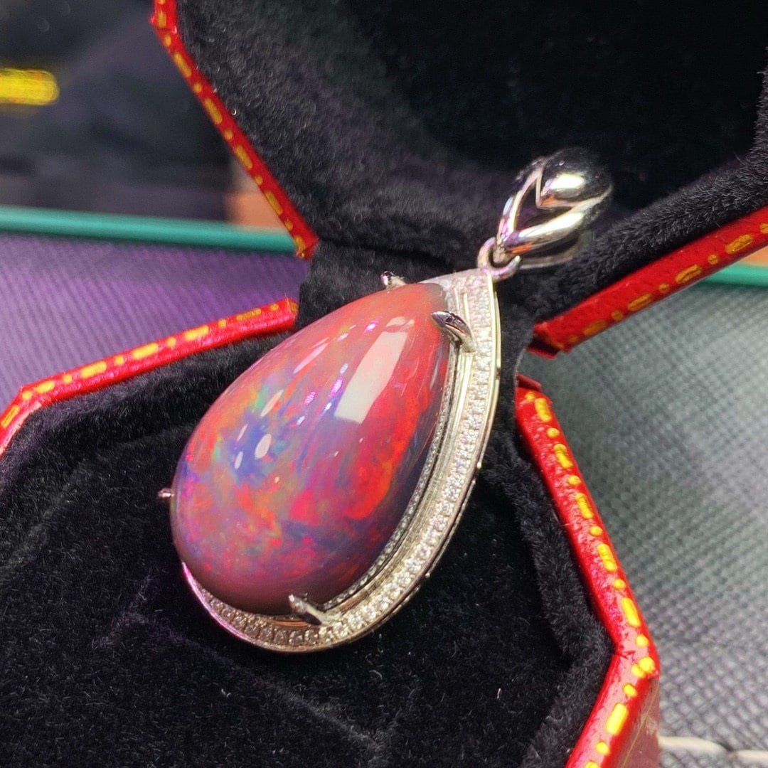 14K GOLD 13 CT NATURAL OPAL & DIAMOND PENDANT - 3