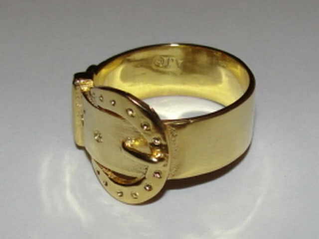 18kt Gold Vermeil Sterling Silver Buckle Ring Unisex by Alberto Juan: Title:18kt Gold Vermeil Sterling Silver Buckle Ring Unisex by Alberto JuanDescription:The buckle motif as we know it today originated during the early Victorian era, when it was given as a token of