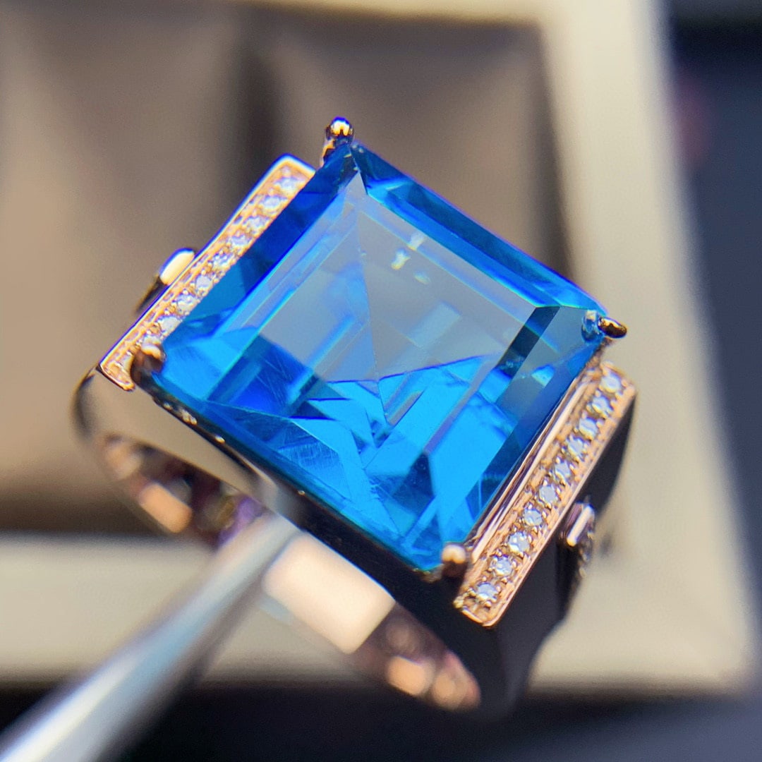 14K GOLD 8.5 CT NATURAL TOPAZ & DIAMOND RING - 2