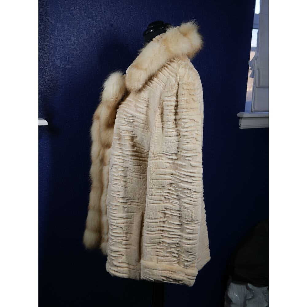 Stunning Buttercream Sheared Mink & Golden Sable Fur Coat Jacket - 3