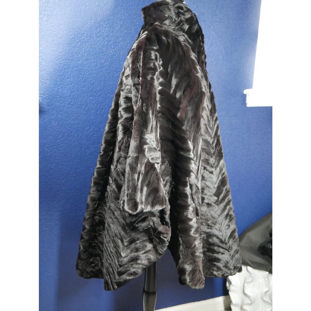 Gorgeous Herringbone Mink Paw Fur Poncho Cape Coat Jacket - 4