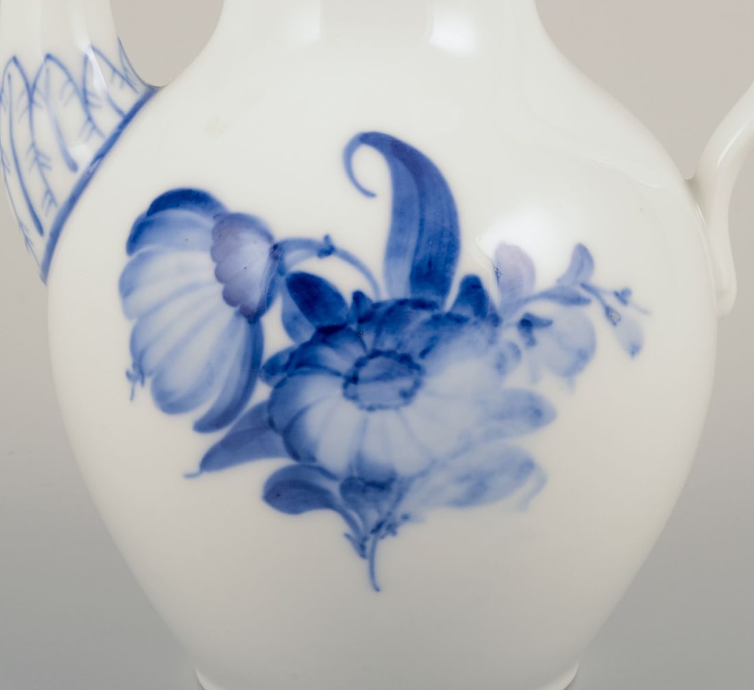 Royal Copenhagen Blue Flower Braided. Coffee Pot. Approx. 1930. - 4
