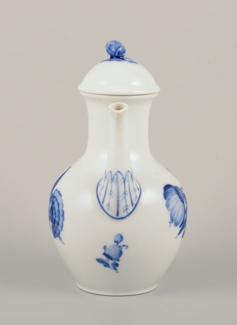Royal Copenhagen Blue Flower Braided. Coffee Pot. Approx. 1930. - 7