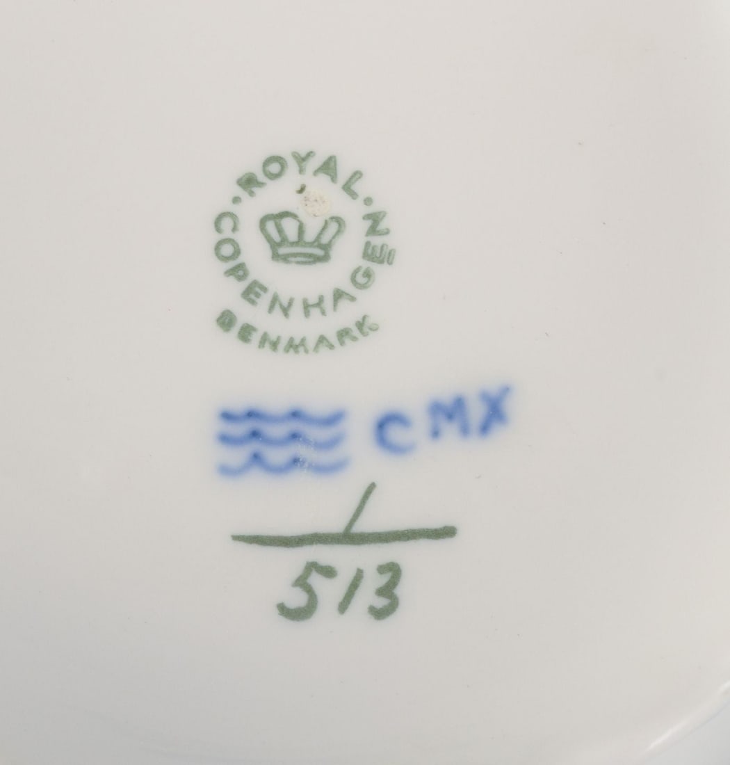 Royal Copenhagen Blue Fluted Half Lace, large centerpiece in porcelain. - 9