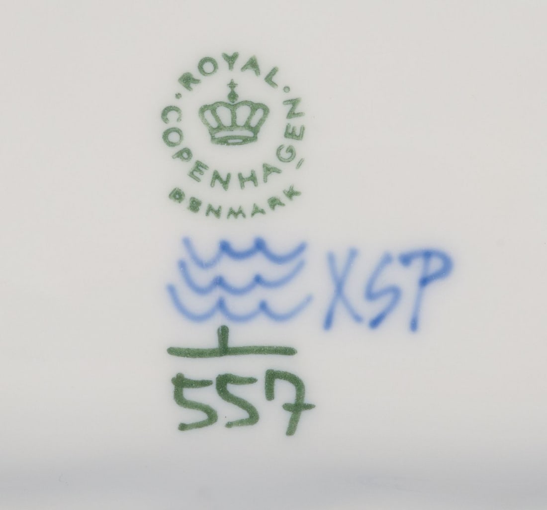 Royal Copenhagen Blue Fluted Half Lace, mussel-shaped bowl. Dated 1969-1974 - 7