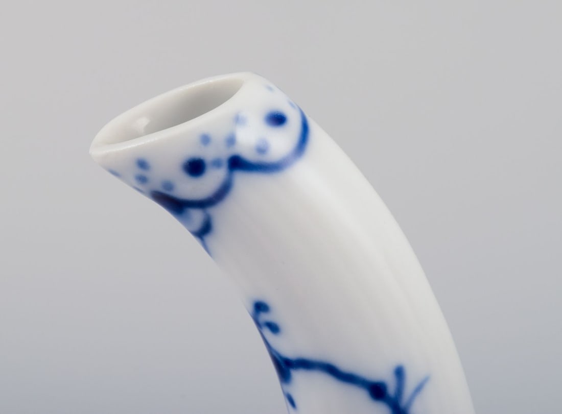 Royal Copenhagen Blue Fluted Half Lace, porcelain coffee pot. Dated 1969-1974. - 8