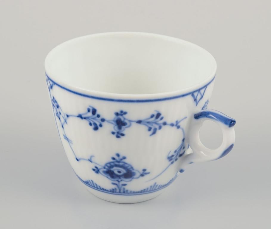 Royal Copenhagen Blue Fluted Plain. A set of four coffee cups with saucers. 1960s/1970s. - 5