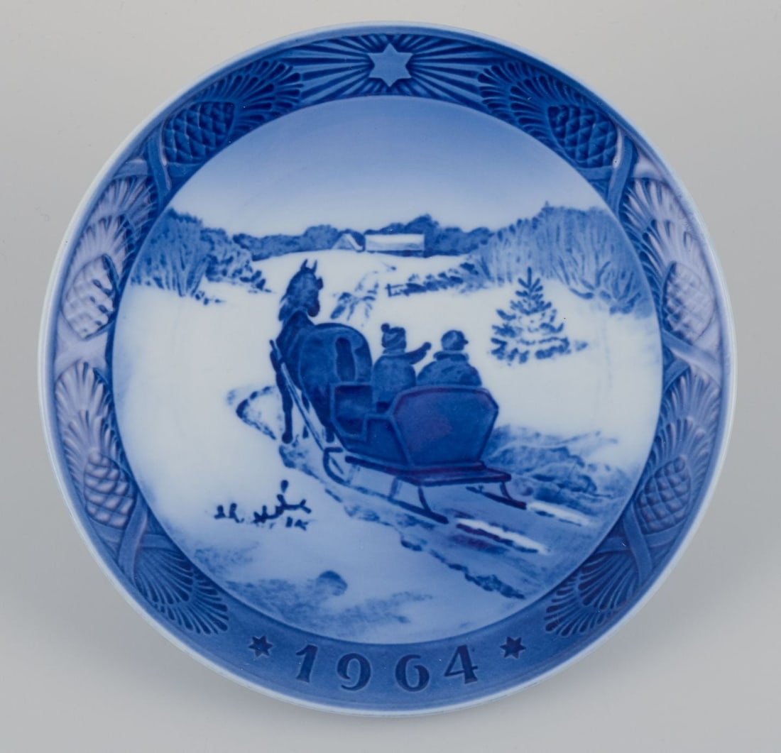 Royal Copenhagen, set of seven Christmas plates in porcelain. Years: 1962-1966, 1968, and 1969 - 4