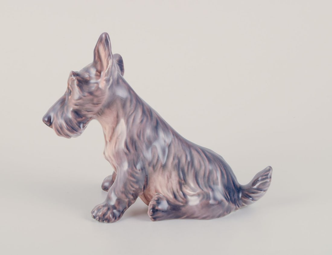Dahl Jensen, porcelain figurine of seated Scottish terrier. Ca. 1930s. - 2