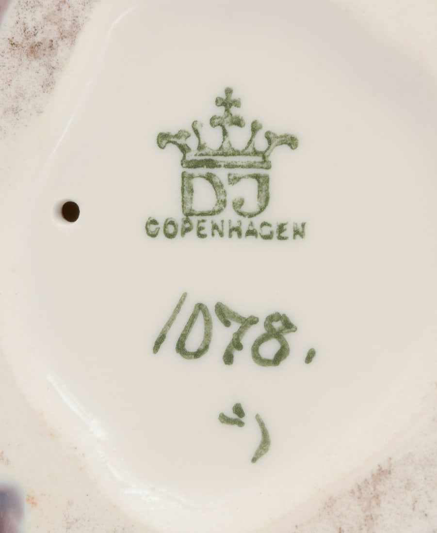 Dahl Jensen, porcelain figurine of seated Scottish terrier. Ca. 1930s. - 7