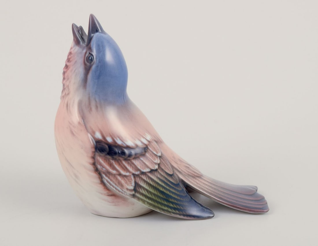 Dahl Jensen, porcelain figurine of bowfinch. 1920/30s. - 2