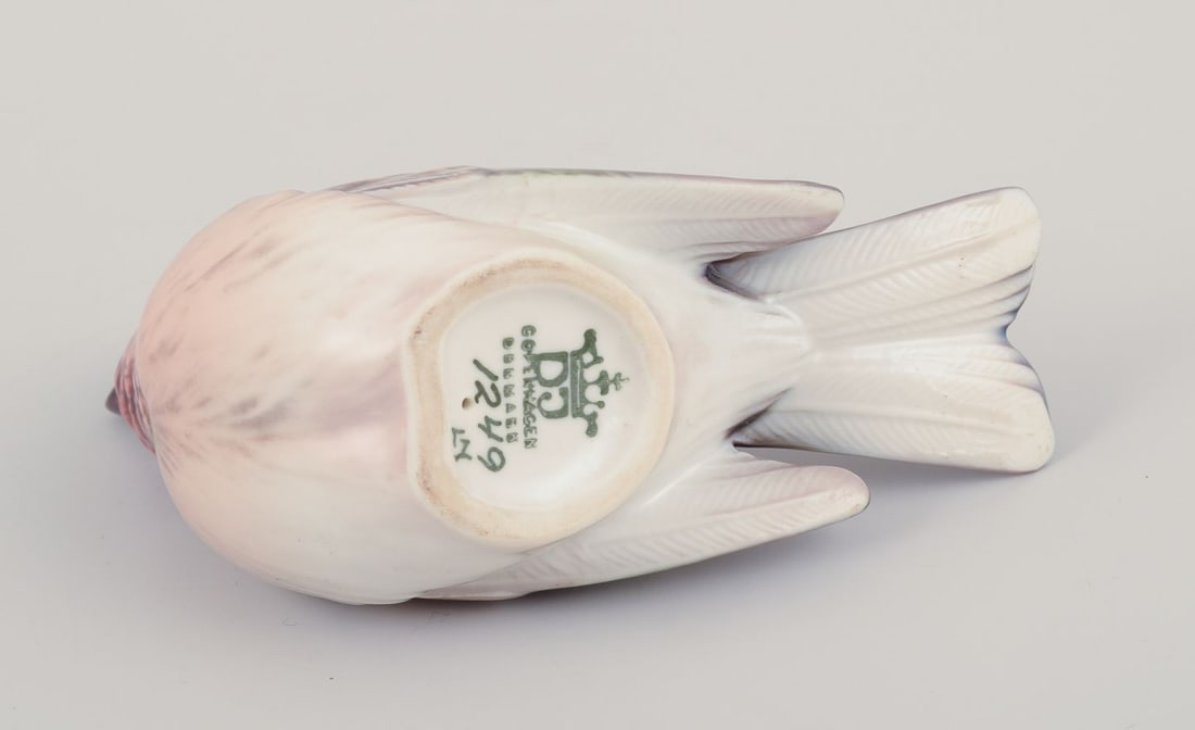 Dahl Jensen, porcelain figurine of bowfinch. 1920/30s. - 6