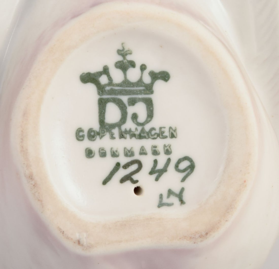 Dahl Jensen, porcelain figurine of bowfinch. 1920/30s. - 7