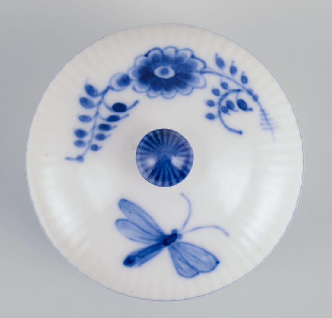 Royal Copenhagen Blue Fluted Plain lidded jar in porcelain. Rare model. - 5