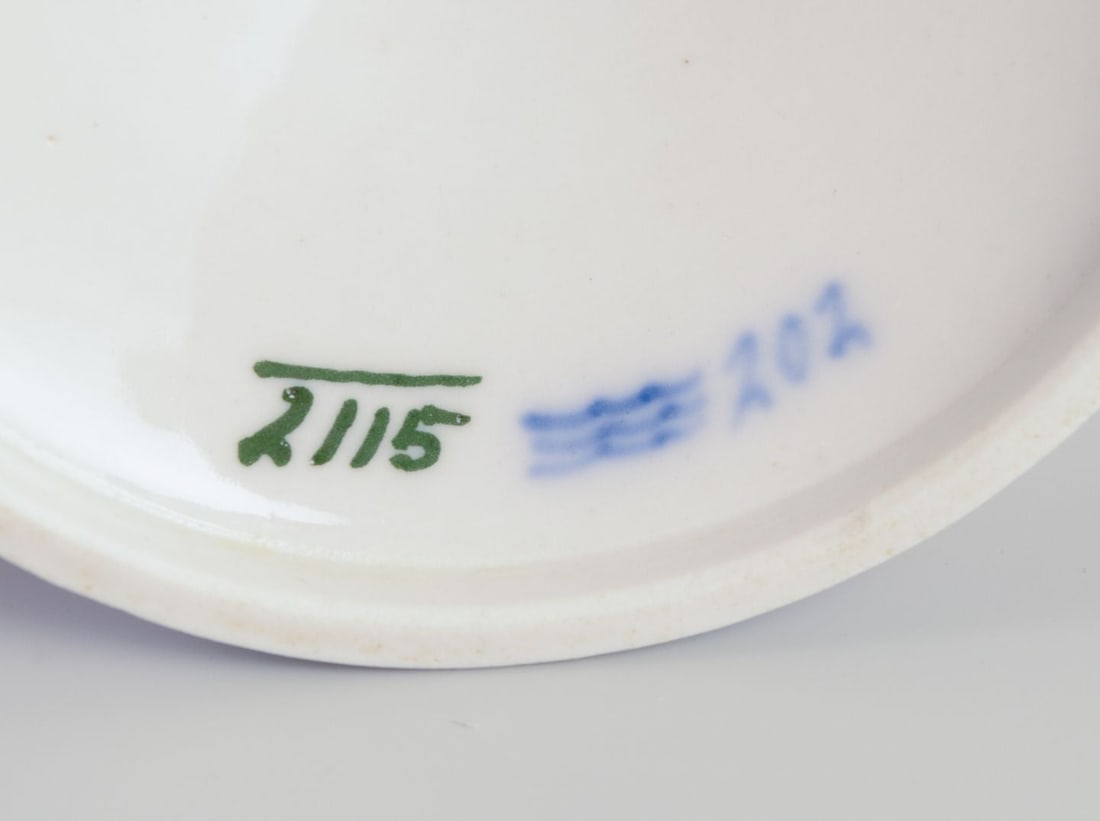 Royal Copenhagen Blue Fluted Plain lidded jar in porcelain. Rare model. - 7