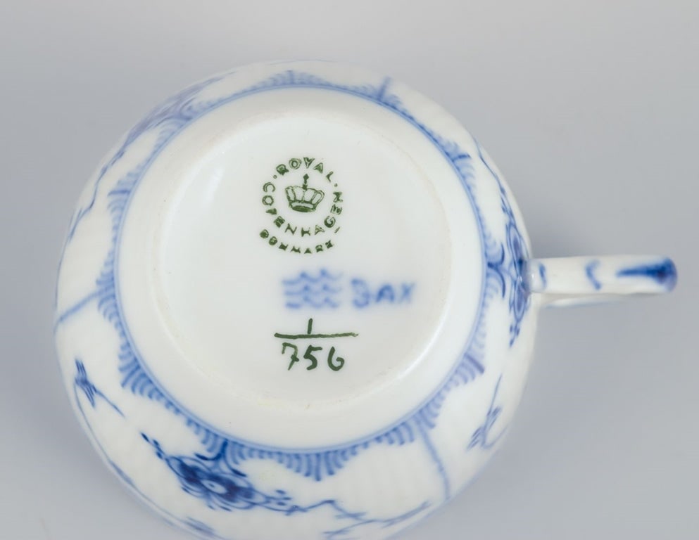 Royal Copenhagen Blue Fluted Half Lace, four pairs of coffee cups with saucers. 1960s/1970s. - 5