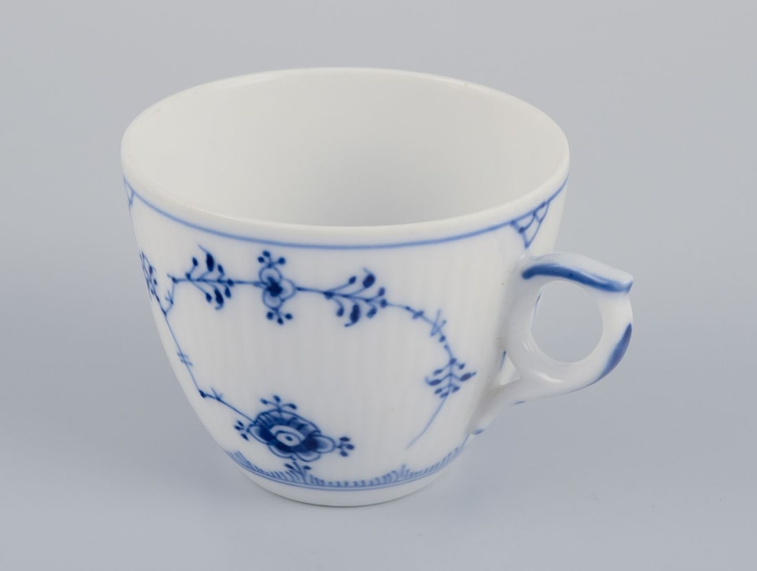 Royal Copenhagen Blue Fluted Plain. Six coffee cups with saucers. 1930s. - 5