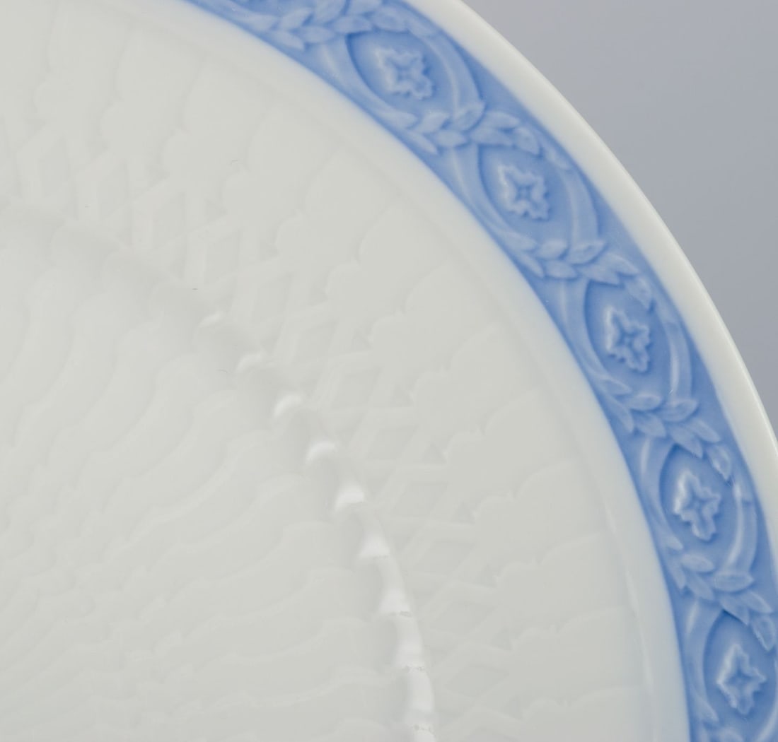 Royal Copenhagen Blue Fan, four dinner plates in porcelain. 1960s/1970s. - 4