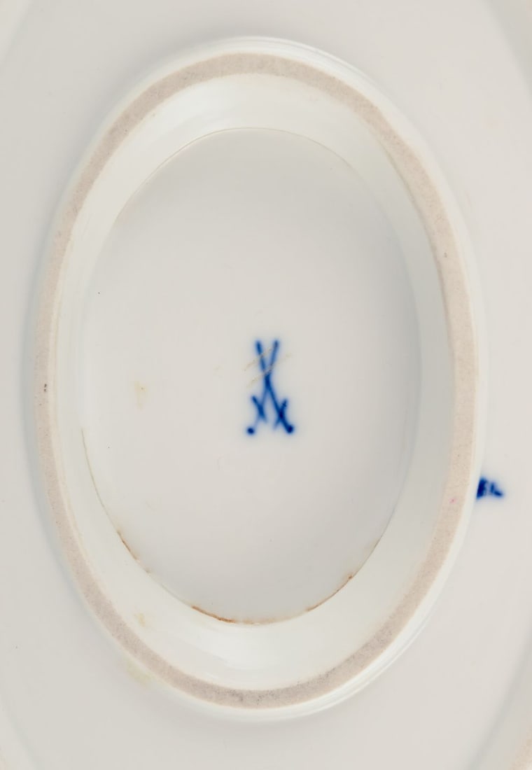 Meissen, Germany. Large Blue Onion pattern sauce boat in porcelain. Approx. 1900. - 6