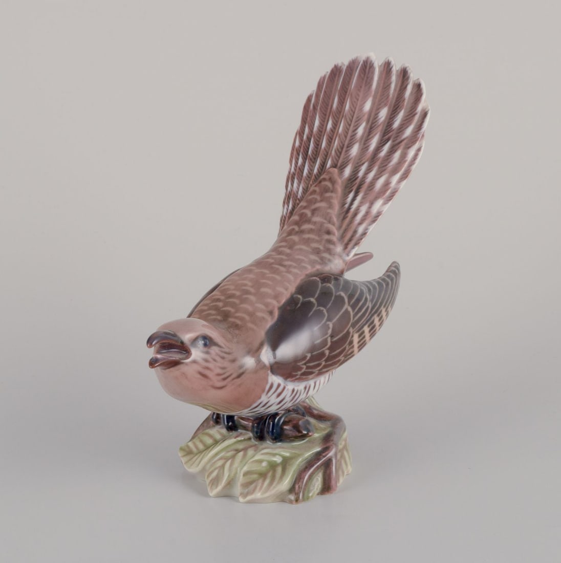 Dahl Jensen porcelain figurine of a cuckoo. - 2