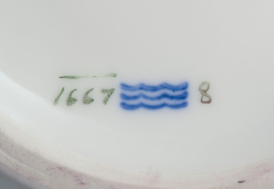 Royal Copenhagen Saxon Flower, lidded soup tureen hand-painted with polychrome floral motifs and - 9