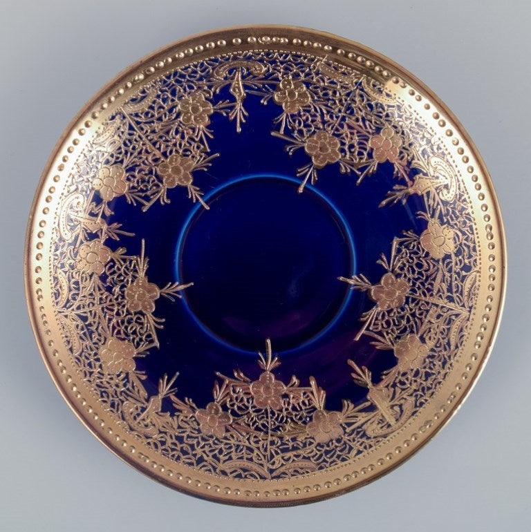 Japan, porcelain coffee service hand-decorated in Sevres blue and gold. - 4